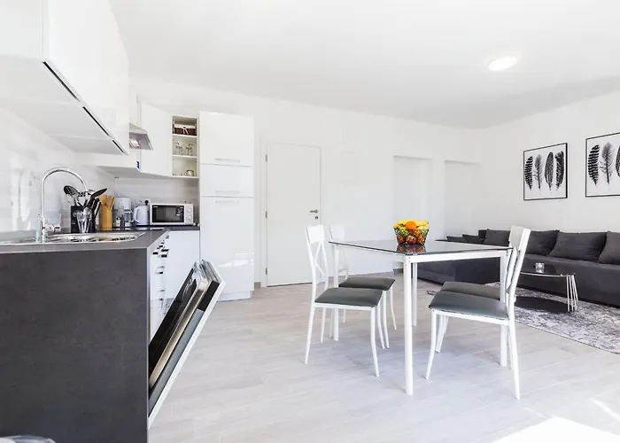 Nikola Free Parking Bbq *